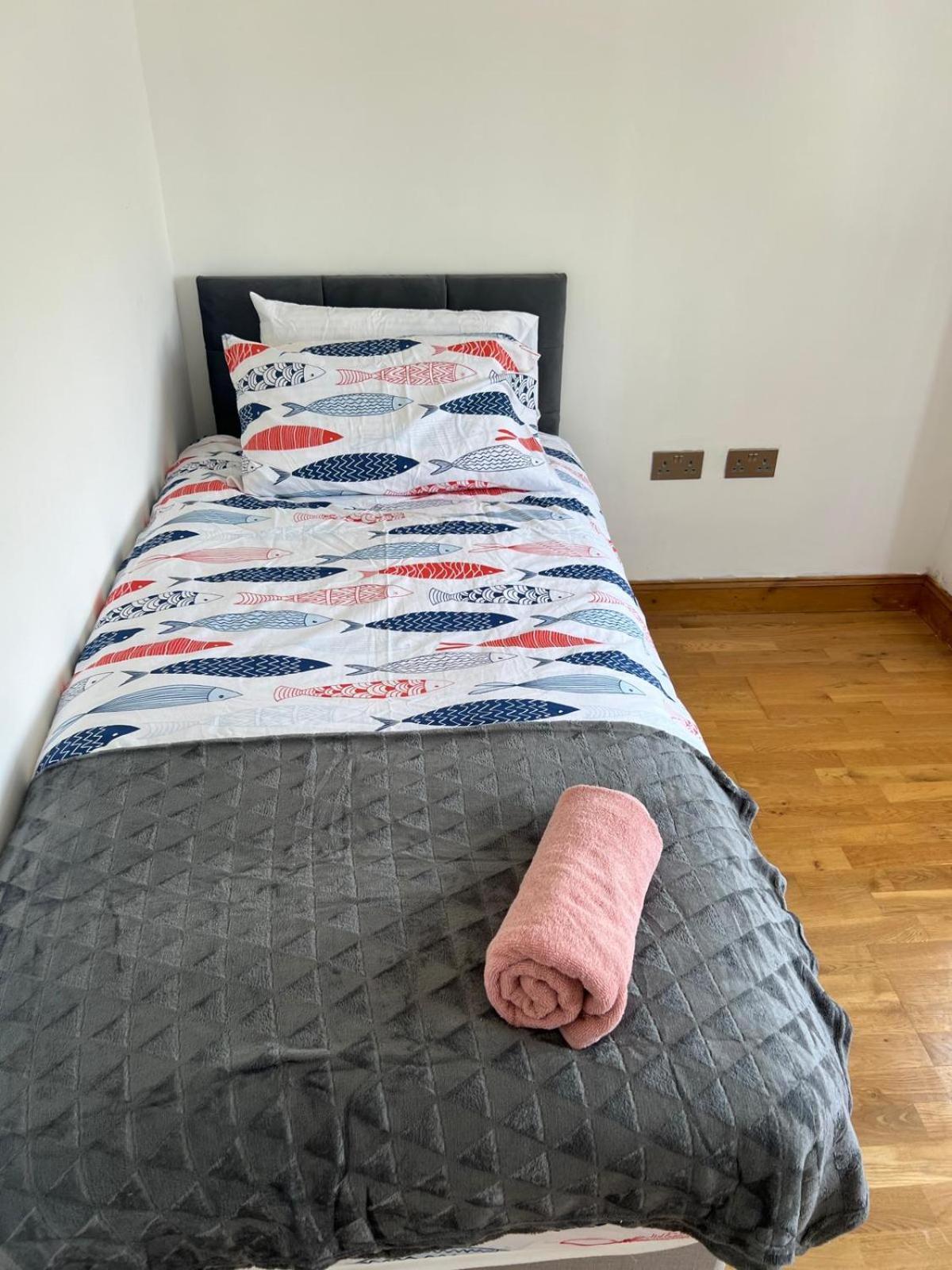 Good Priced Single Rooms In Northolt Exterior foto