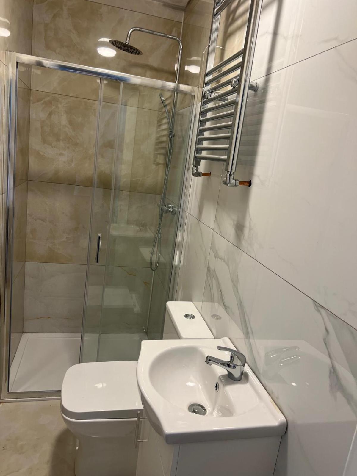 Good Priced Single Rooms In Northolt Exterior foto